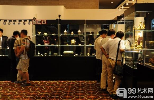 中国嘉德（香港）2015秋拍预展现场-佛造像