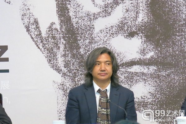 中国美术馆馆长吴为山在新闻发布会