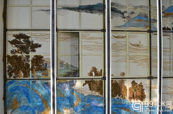 “背后的故事: 北京塑料三厂的秋山仙逸图” 作品局部的背面