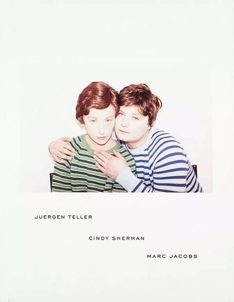 Cindy Sherman与 Marc Jacobs和 Juergen Teller合作出的书