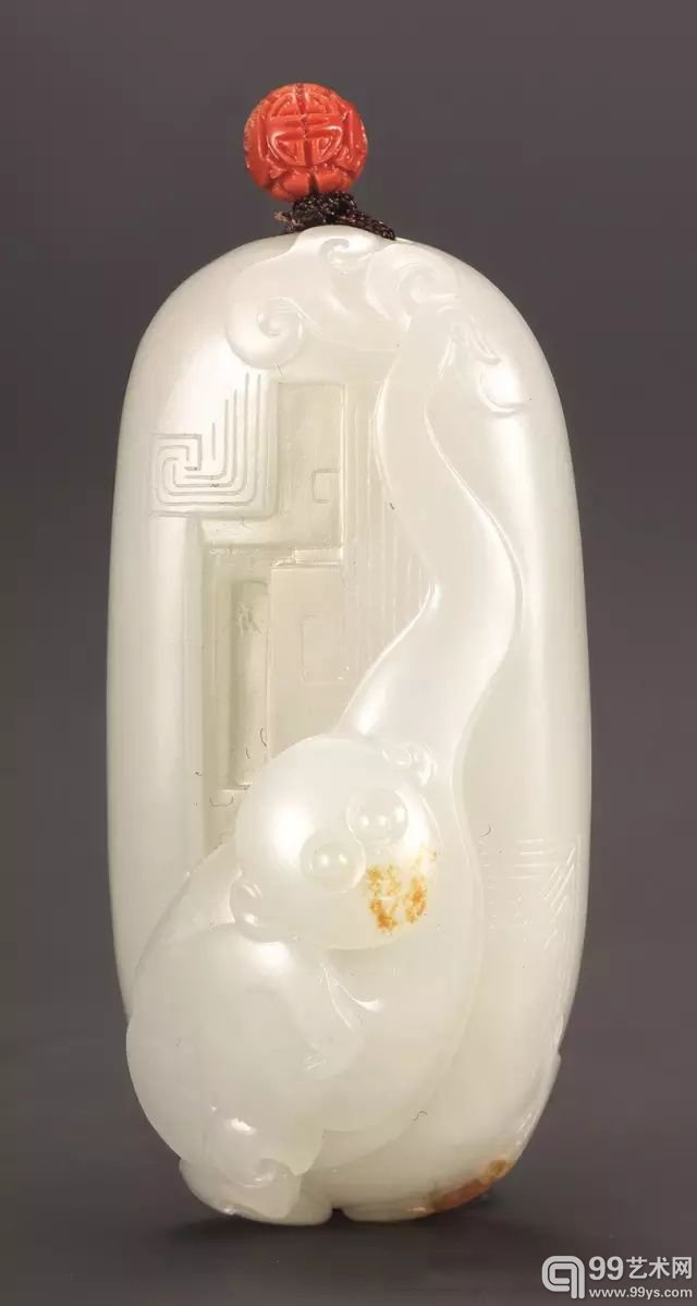 郭万龙 白玉雕灵猴献瑞佩 新疆和田籽玉 5.37 × 2.48 × 2.16 cm 48 g RMB:130,000-180,000