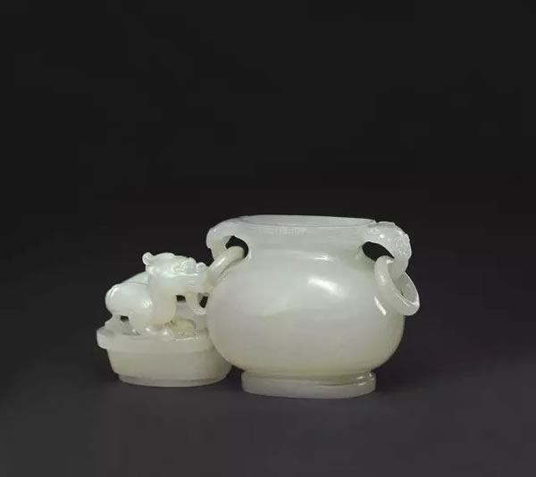 清 白玉雕龙瓶式水盂 长 8.6 cm