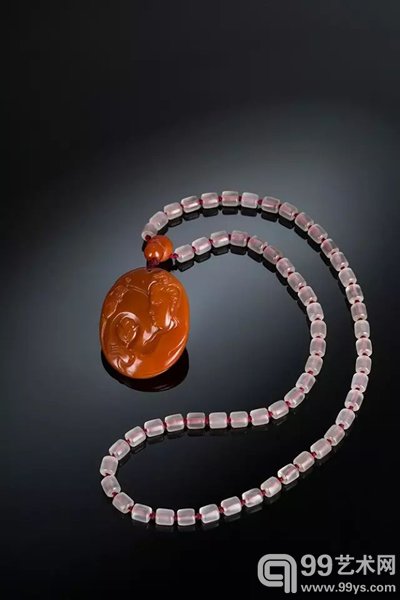 Lot:6103 保山凤戏莲 尺寸：45*15*55mm 约重：111.8g RMB:95,000-120,000