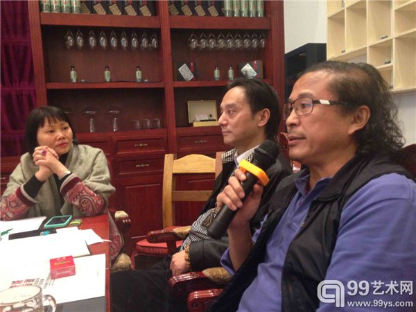 策展人陈默发言