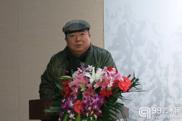 中央电视台著名节目主持人、著名画家董浩致辞
