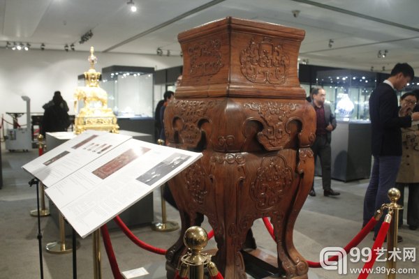北京保利2015秋拍精品展现场