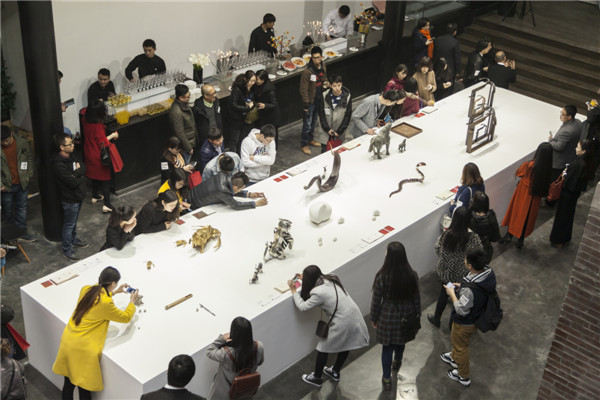 “十二肖”2015年于UCCA 展出时