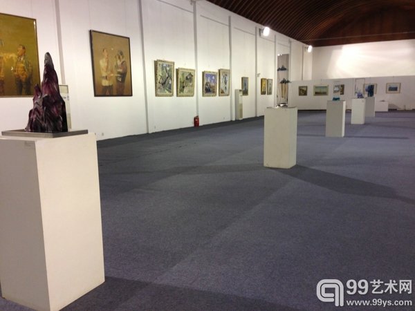 《重载—一青云国际美术馆首展》现场
