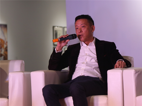 四川明天文化艺术投资管理有限公司董事长向理