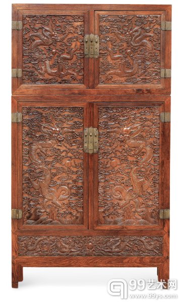 清乾隆 黄花梨云龙纹大四件柜成对 159 × 63 × 287 cm 成交价:RMB 32,200,000