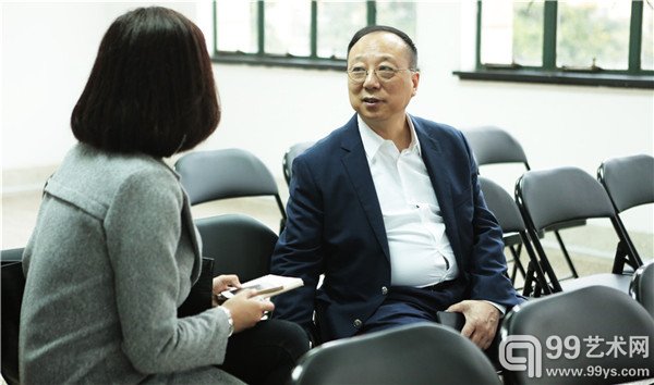 天协总经理谢定伟接受记者采访