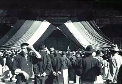 1925年故宫博物院开幕