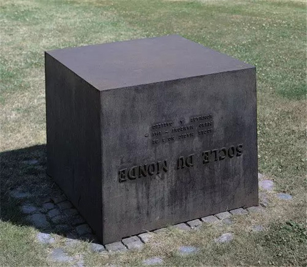 \