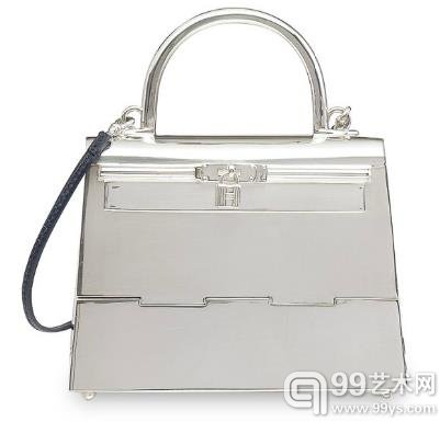 罕见纯银迷你凯莉包 HERMèS, 1990 年代 150,000 – 200,000 港元（图片由佳士得提供）