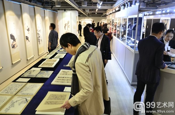 北京保利2015秋季拍卖会香港预展现场