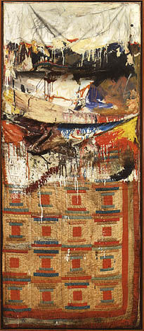 罗伯特·劳森伯格的《床 画布上挂着睡袋和枕头,并布满了五颜六色