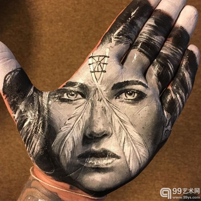 美国艺术家拉塞尔·鲍威尔的作品