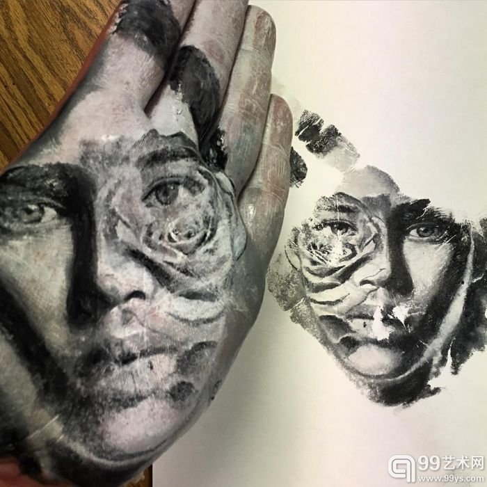 美国艺术家拉塞尔·鲍威尔的作品