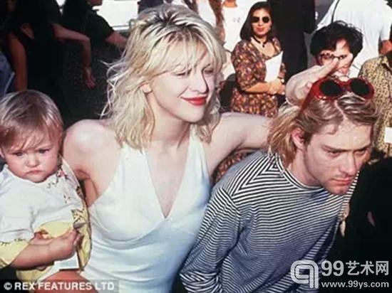 科特尼·洛芙（Courtney Love）