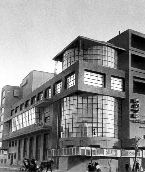 卢萨科夫工厂俱乐部（1927年）；梅尔尼科夫设计
