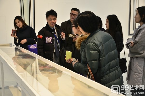 浩然艺术与教育基金会仇浩然先生做媒体导览