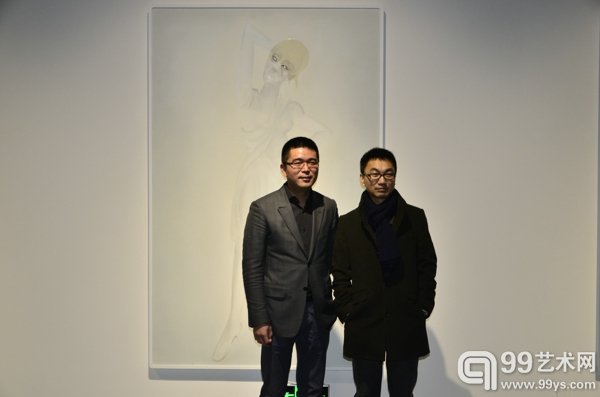 夏季风与鲁明军在展览现场