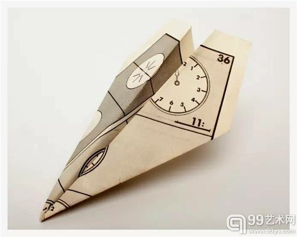 艺术家哈里·史密斯收藏的纸飞机