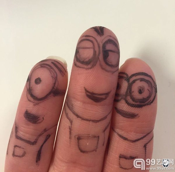外国创意艺术与摄影网站“boredpanda.com”近日发布了一系列手指涂鸦艺术作品,号召人们对手指进行创意涂鸦。