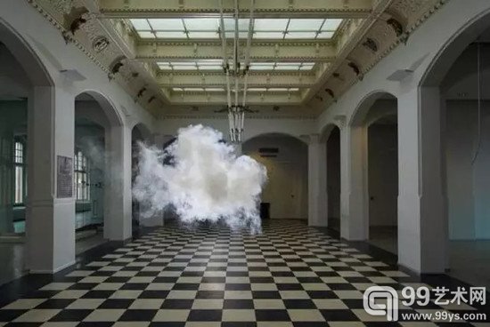 我只想告诉你我家真的有一朵云...