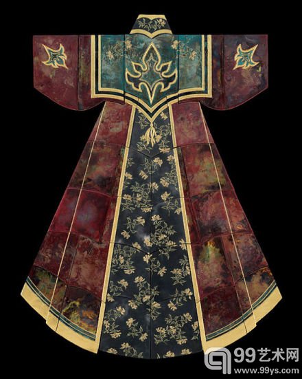 一组用陶瓷设计的东方复古服饰设计作品