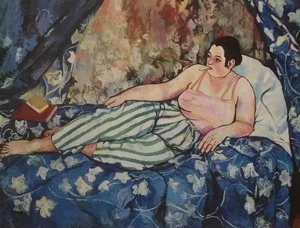瓦拉东画作。上图：《蓝房间》，1923；下图：《穿白袜的女子》，1924。