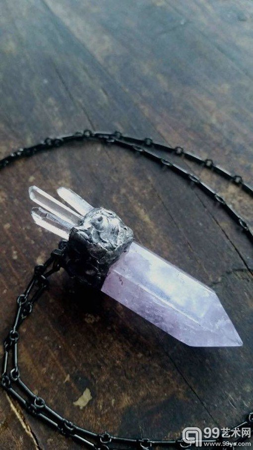 一组充满自然与复古味道的首饰挂坠设计作品