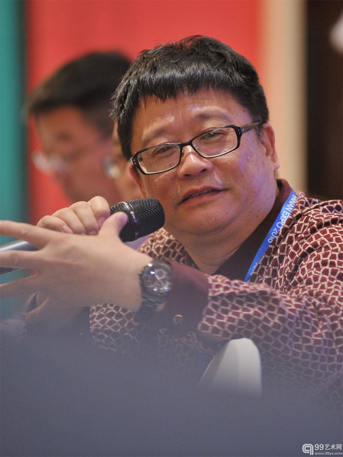 中国贸促会商业行业分会会长曾亚飞