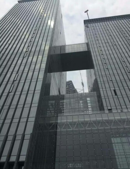 龙美术馆重庆馆（国华金融中心）