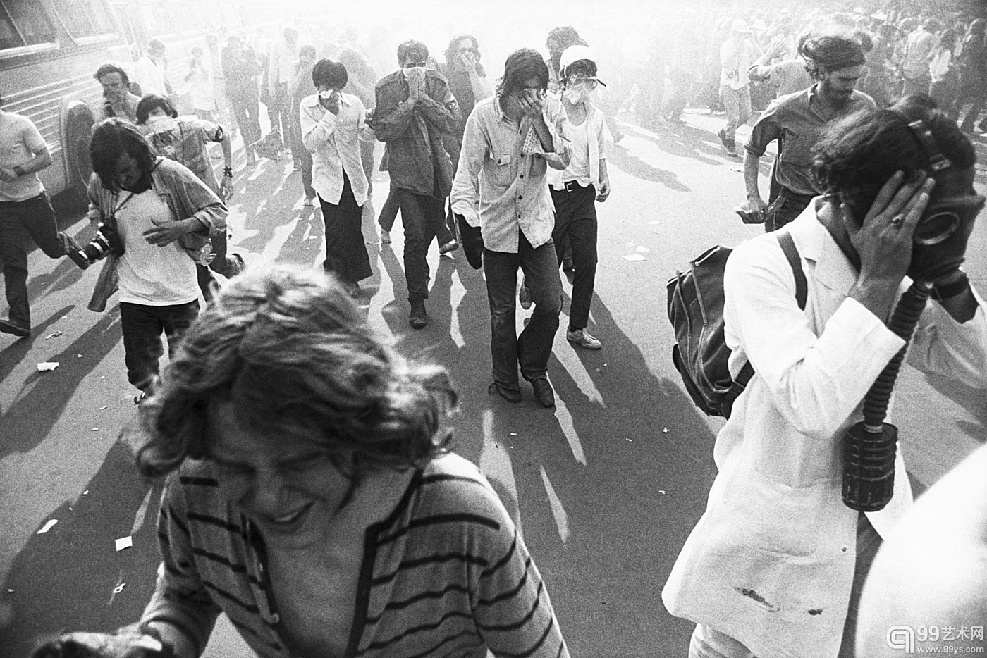 盖瑞·温诺格兰德 Garry Winogrand - Kent State Demonstration，Washington，D.C.