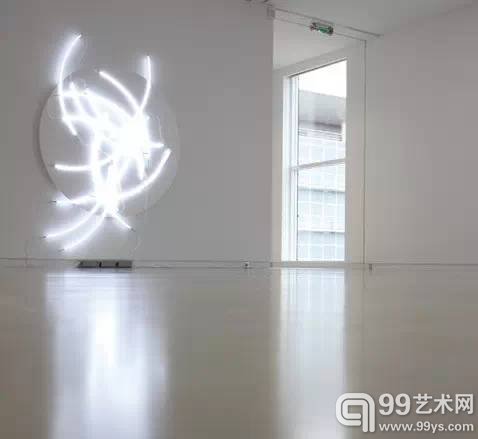 Francois Morellet|霓虹灯光下的超现实主义者 