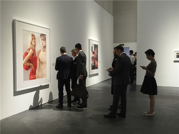 BOTTEGA VENETA《合作的艺术》(ART OF COLLABORATION) 摄影展于北京尤伦斯当代艺术中心开展