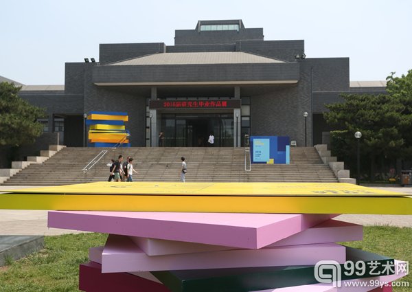 毕业季展览现场展出作品