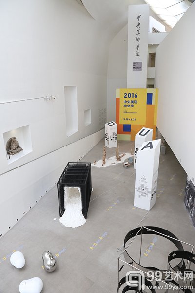毕业季展览现场展出作品