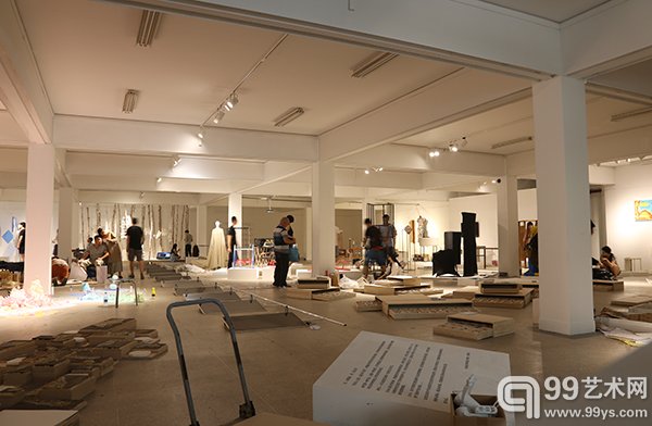 毕业季展览现场展出作品