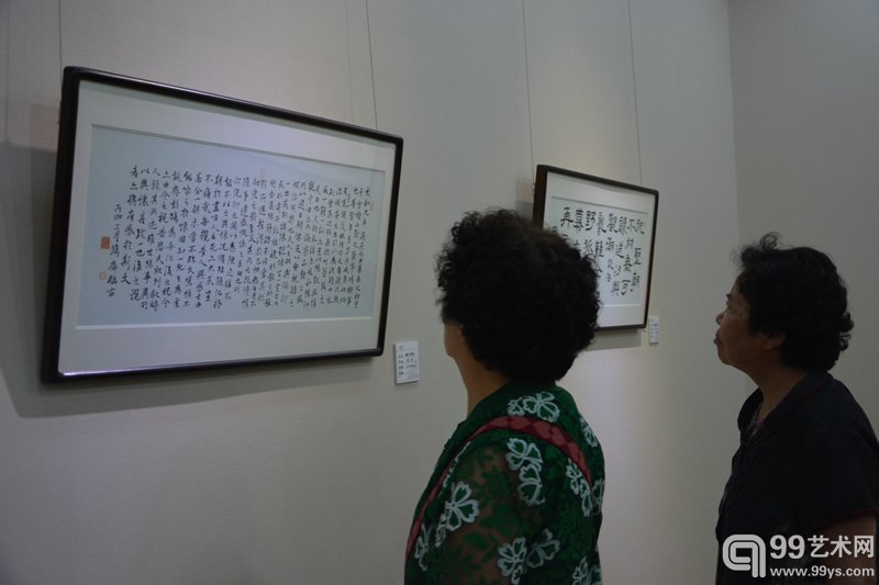 参观观众