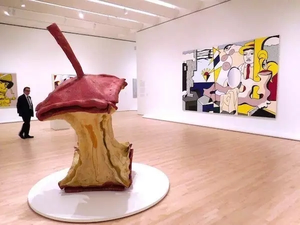 　　“波普、极简和具象艺术“展厅。 图片：Courtesy of Ben Davis