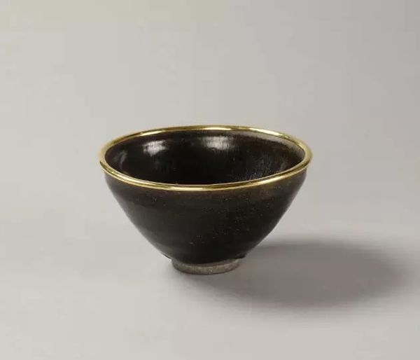 宋 建窑黑釉描银毫盏 