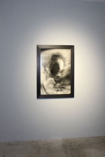 佩塔．科因(Petah Coyne)《大黄蜂》(Untitled#833)。图/非池中艺术网。