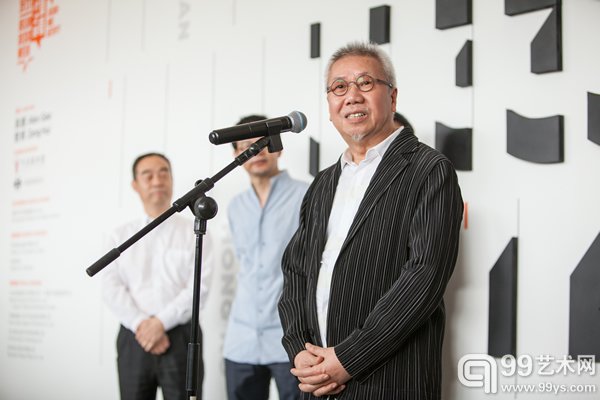 汕头大学长江艺术与设计学院创院荣誉院长 靳刘高设计创办人 靳埭强