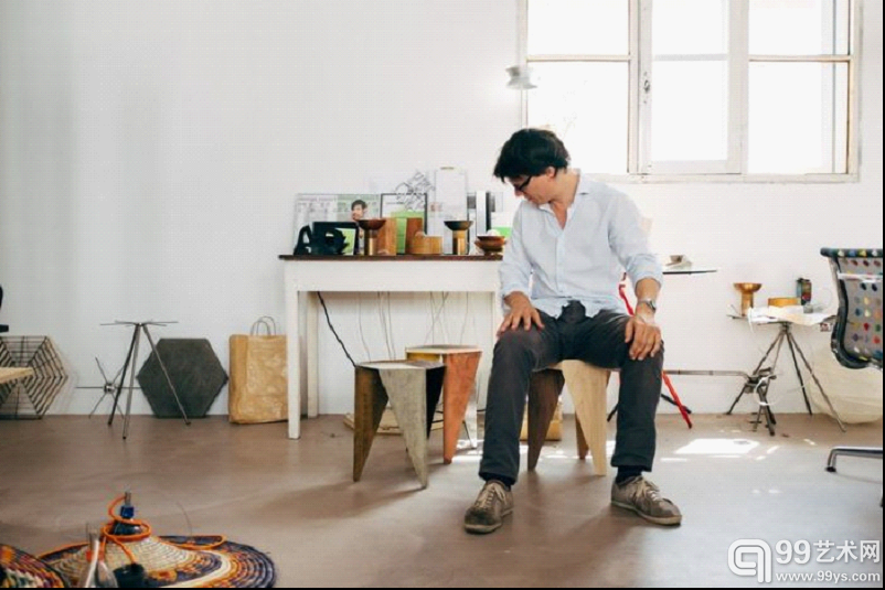 儒雅的西班牙男人