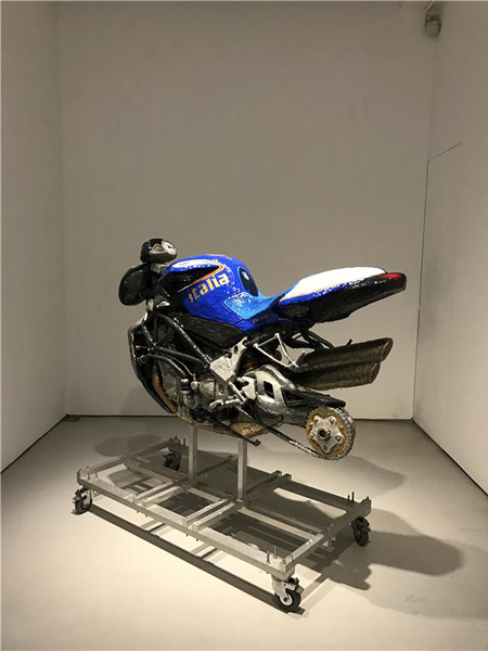 躯干（雕塑12）综合材质, 160x142x70cm  2008-2010