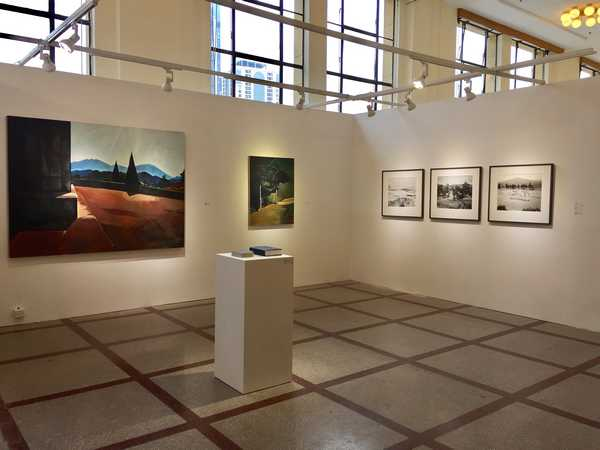 李力的Vanguard画廊在艺术周期间推出艺术家许哲瑜个展（上图）；她也参加了ART021（下图）和西岸艺博会
