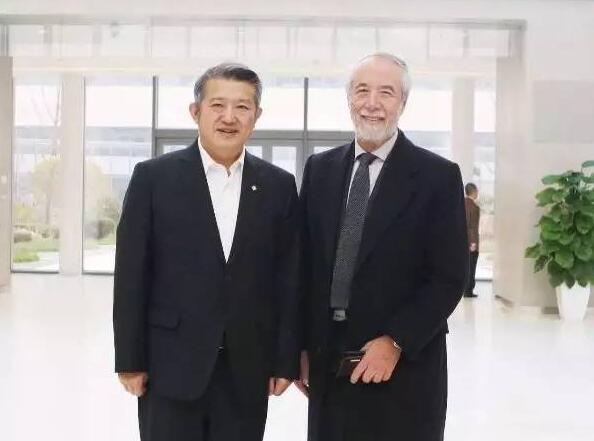 苏富比全球董事长Domenico De Sole和泰康保险集团董事长兼CEO陈东升参访泰康商学院及嘉德艺术中心