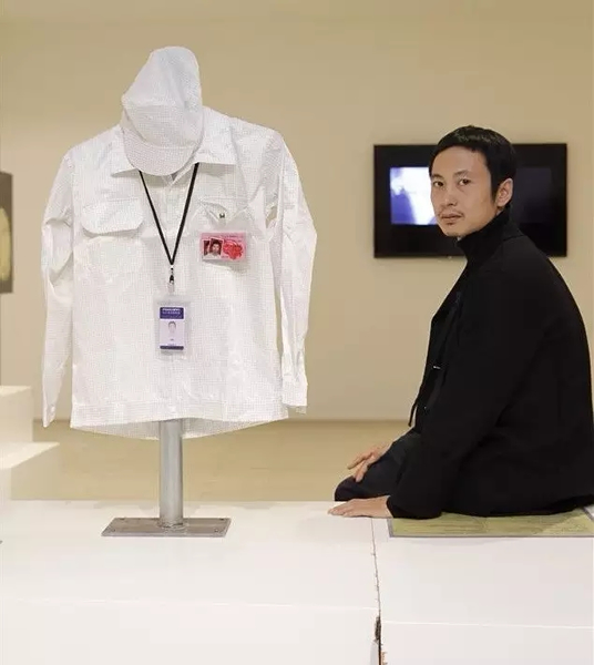 「HACK SPACE」群展中国当代艺术家李燎作品《消费》